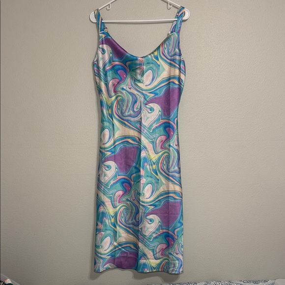 Multicolor Swirl Pattern Dress - Picture 2 of 4
